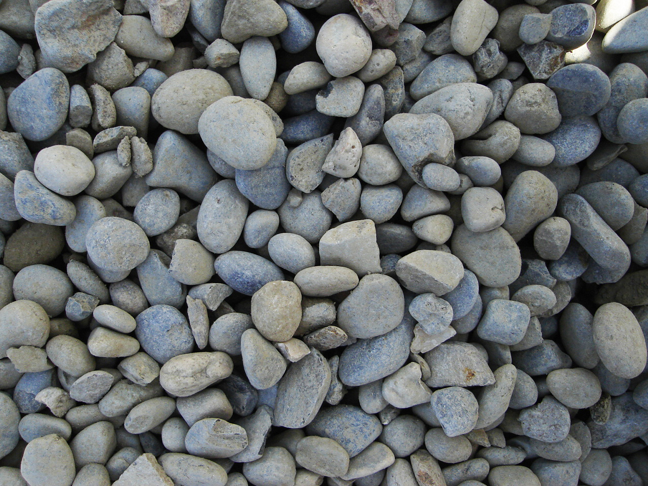 3/4 x 1 1/2 River Rock Hastie's Capitol Sand and Gravel Rock, Topsoil and Bark